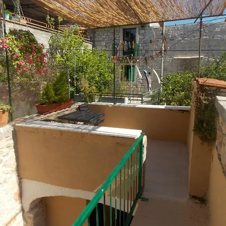 Vila Levanda *